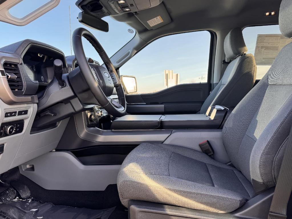 new 2024 Ford F-150 car, priced at $52,732