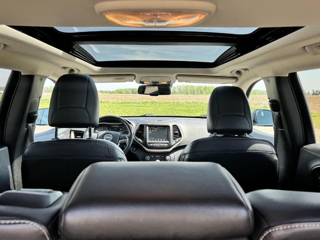 used 2018 Jeep Cherokee car