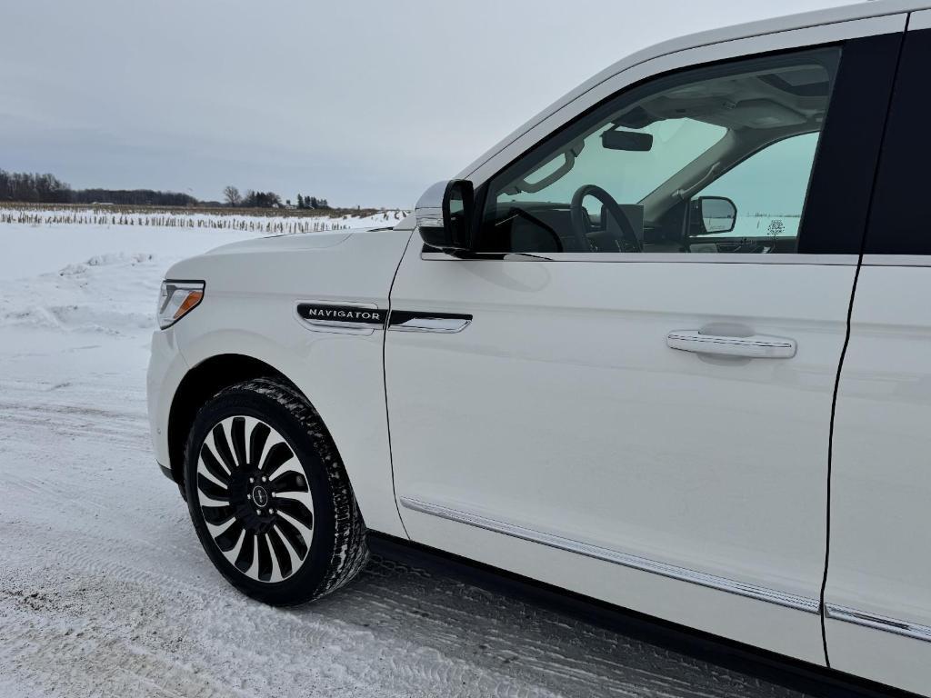 used 2022 Lincoln Navigator L car, priced at $73,777