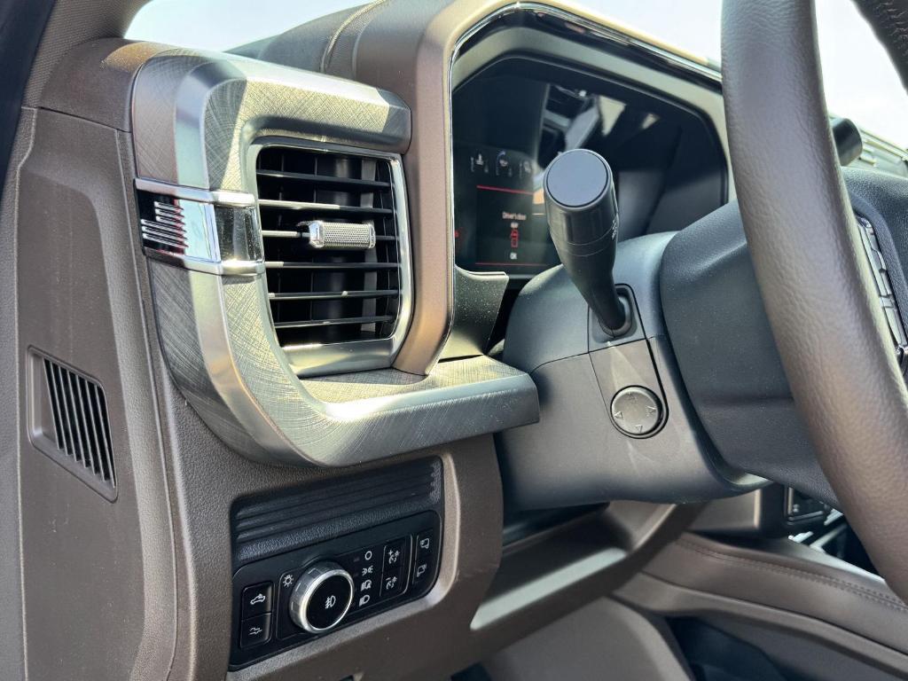 new 2025 Ford F-350 car, priced at $80,999