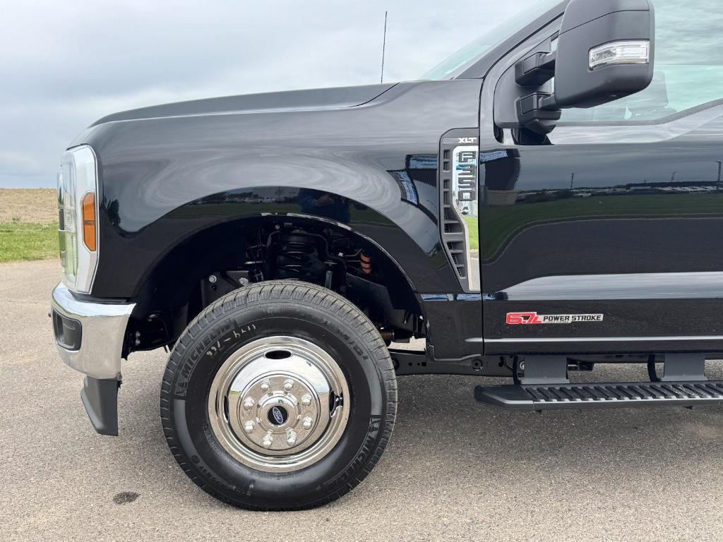 new 2025 Ford F-350 car, priced at $78,315