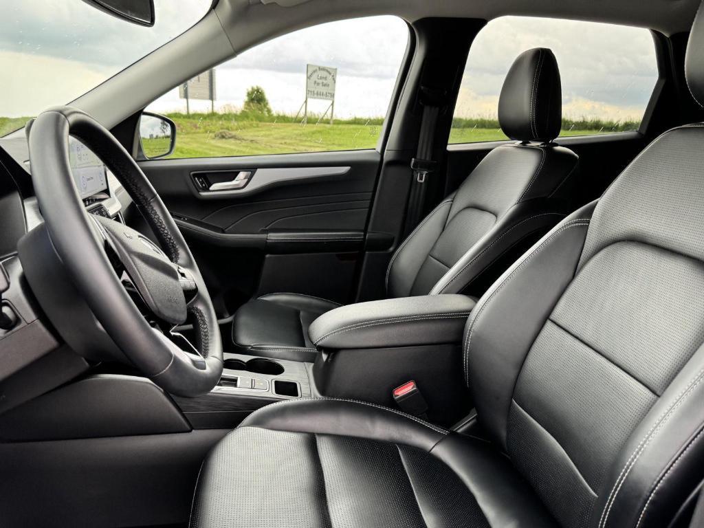 used 2023 Ford Escape car, priced at $29,677