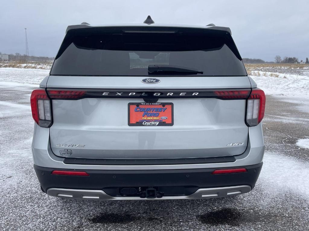 used 2025 Ford Explorer car