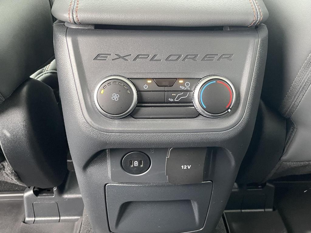 used 2025 Ford Explorer car