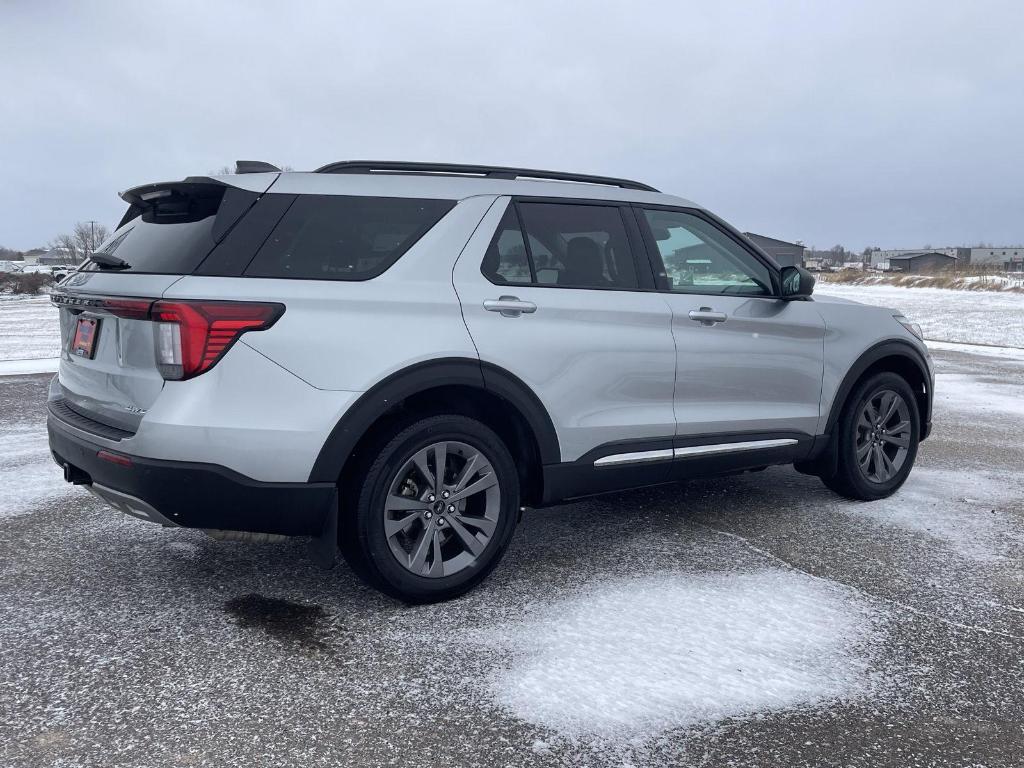 used 2025 Ford Explorer car
