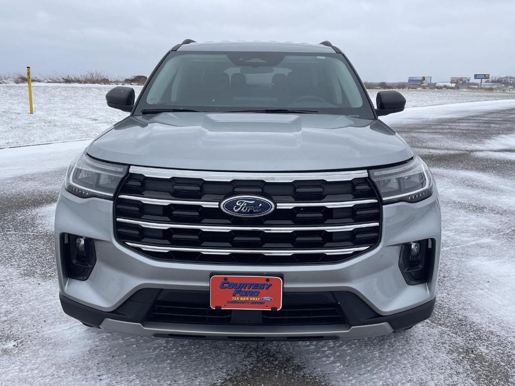 used 2025 Ford Explorer car