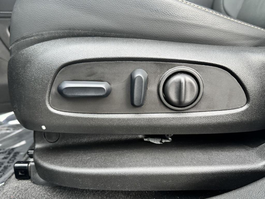 used 2023 GMC Acadia car