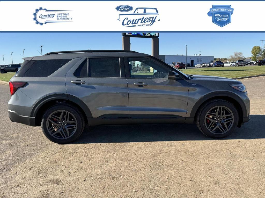 new 2025 Ford Explorer car, priced at $48,914