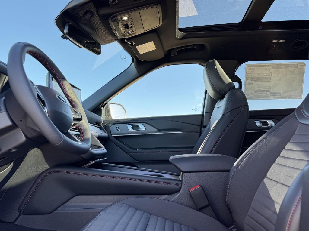 new 2025 Ford Explorer car, priced at $48,914