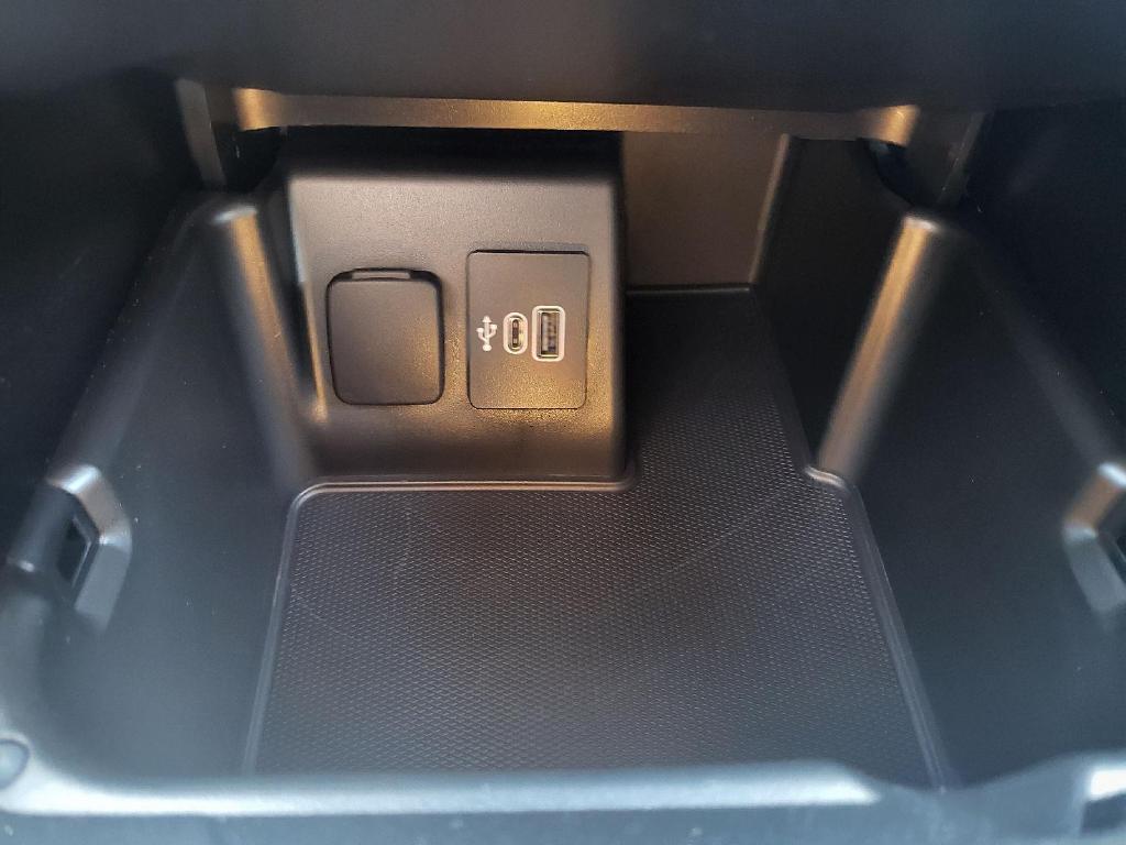 new 2025 Ford Explorer car, priced at $47,958