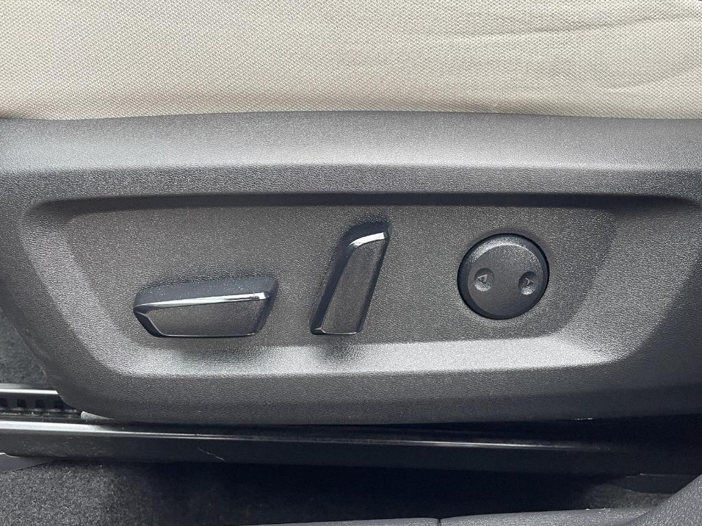 used 2021 Nissan Rogue car, priced at $22,699