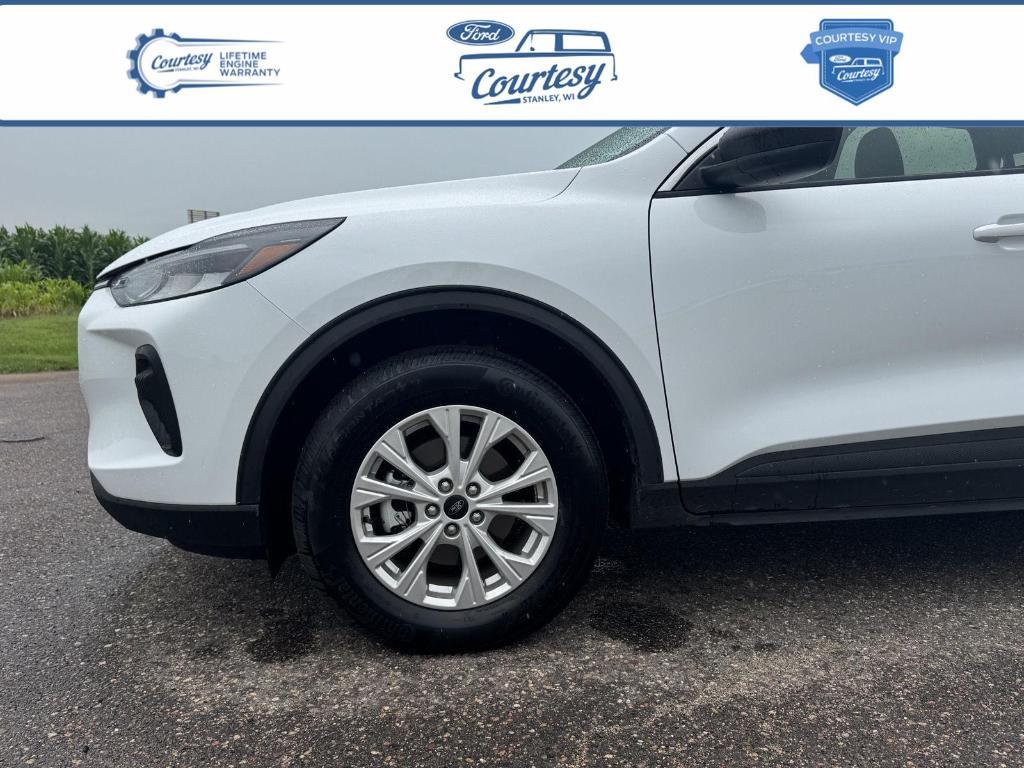 used 2024 Ford Escape car, priced at $31,999