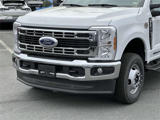 new 2024 Ford F-350 car, priced at $65,189