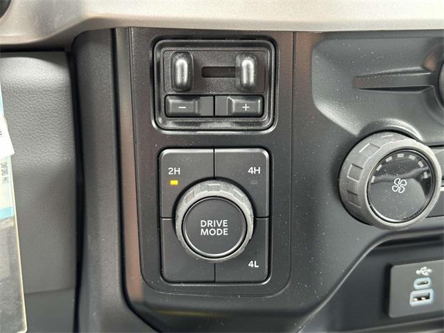new 2024 Ford F-350 car, priced at $65,189