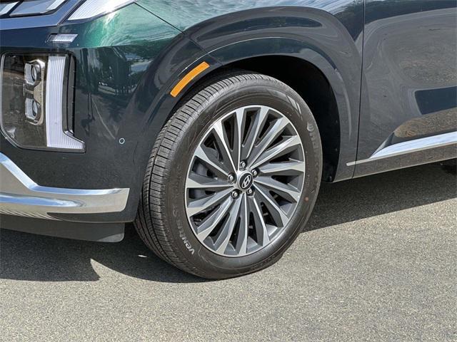 used 2025 Hyundai Palisade car, priced at $45,879