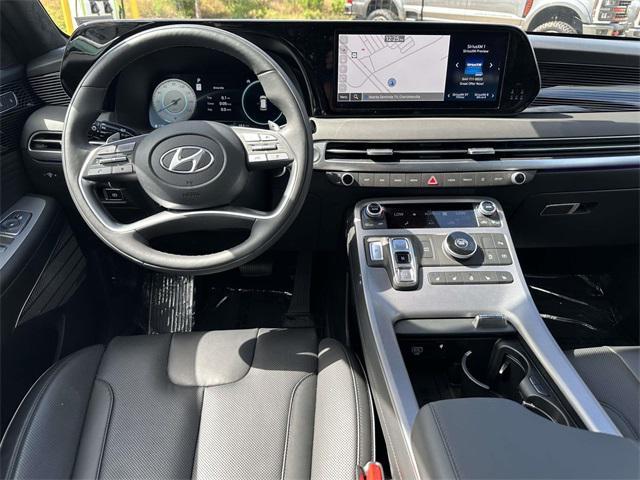 used 2025 Hyundai Palisade car, priced at $45,879