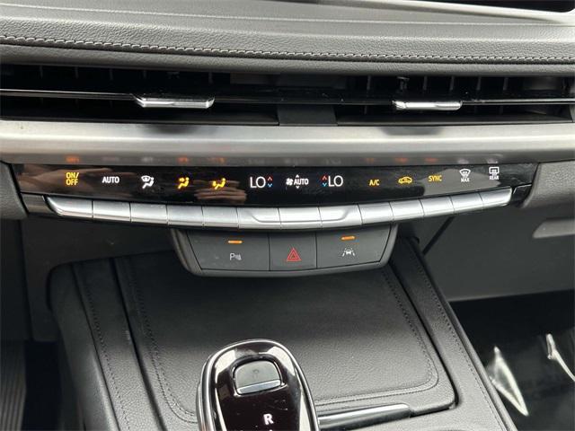 used 2025 Cadillac XT4 car, priced at $40,495