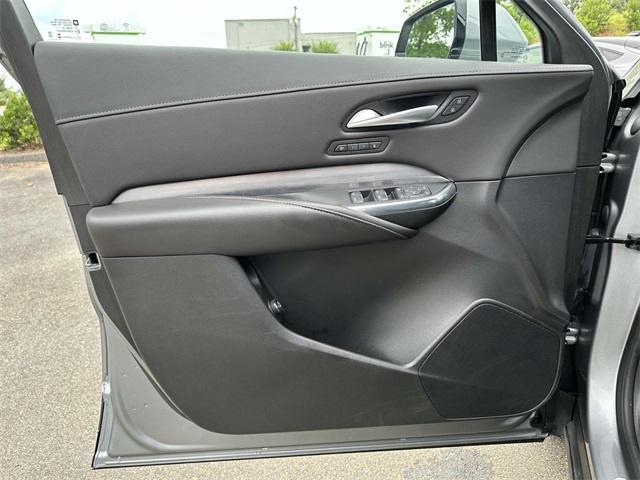 used 2025 Cadillac XT4 car, priced at $40,495