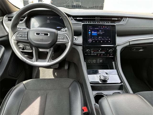 used 2024 Jeep Grand Cherokee L car, priced at $28,783