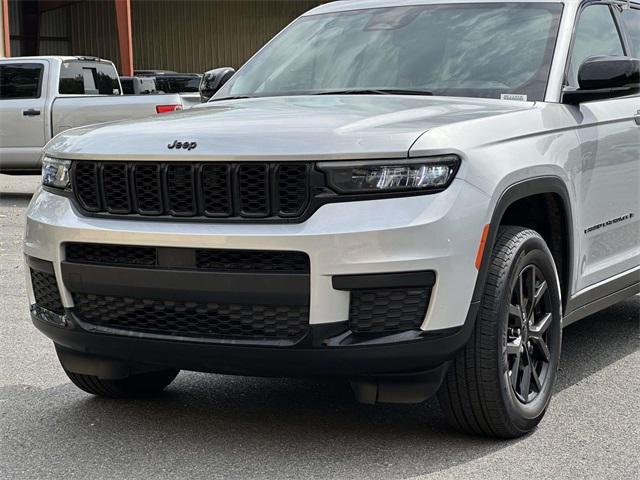 used 2024 Jeep Grand Cherokee L car, priced at $28,783
