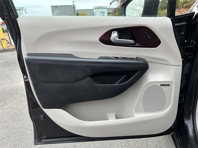 used 2017 Chrysler Pacifica car, priced at $13,499