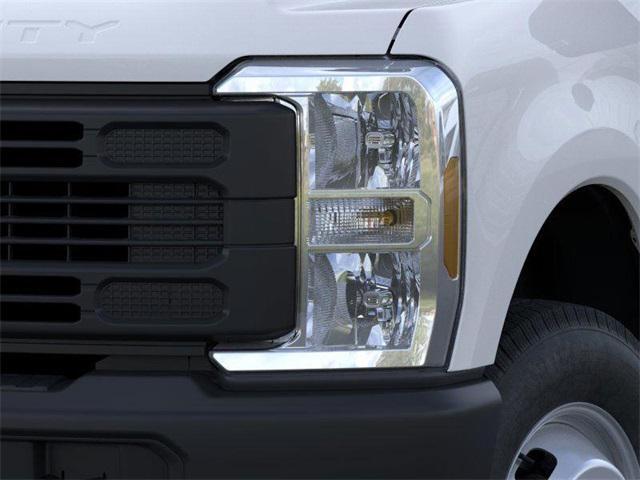 new 2025 Ford F-350 car, priced at $66,356