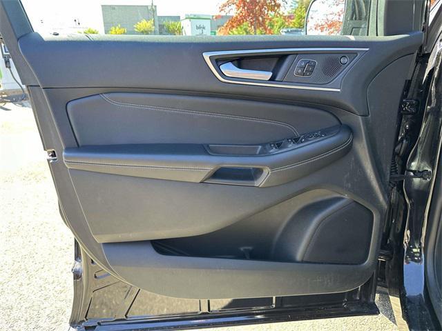 used 2024 Ford Edge car, priced at $28,993