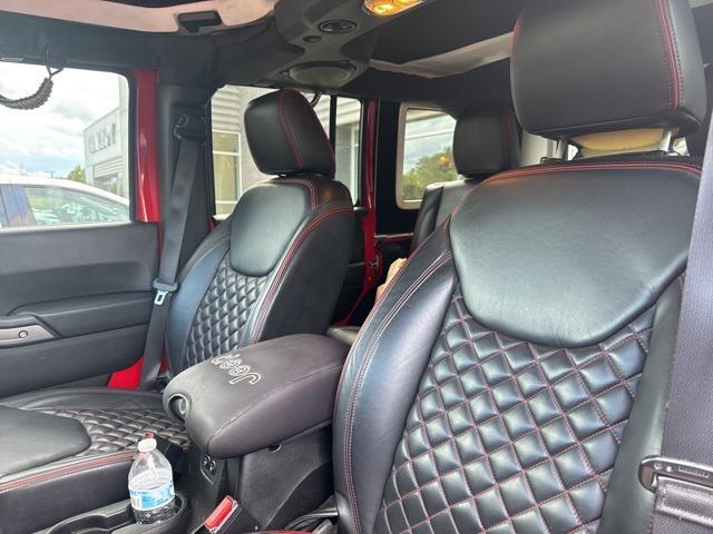 used 2014 Jeep Wrangler Unlimited car, priced at $18,998
