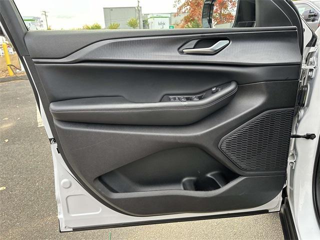 used 2023 Jeep Grand Cherokee car, priced at $26,991