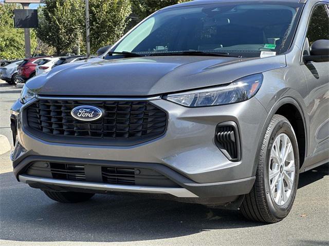 used 2024 Ford Escape car, priced at $25,996