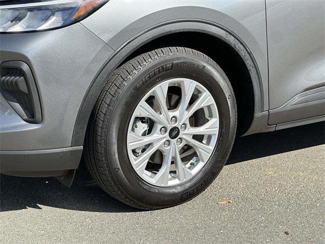 used 2024 Ford Escape car, priced at $25,996