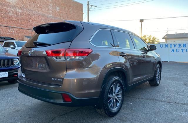 used 2019 Toyota Highlander car, priced at $24,999