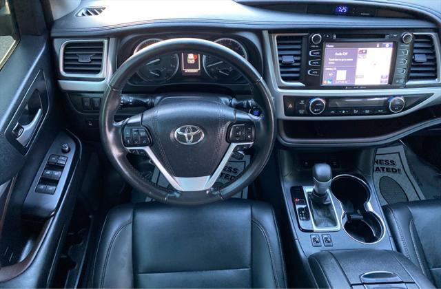 used 2019 Toyota Highlander car, priced at $24,999