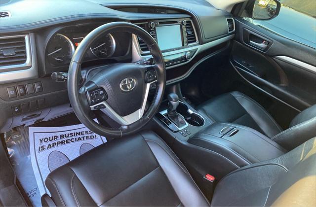 used 2019 Toyota Highlander car, priced at $24,999