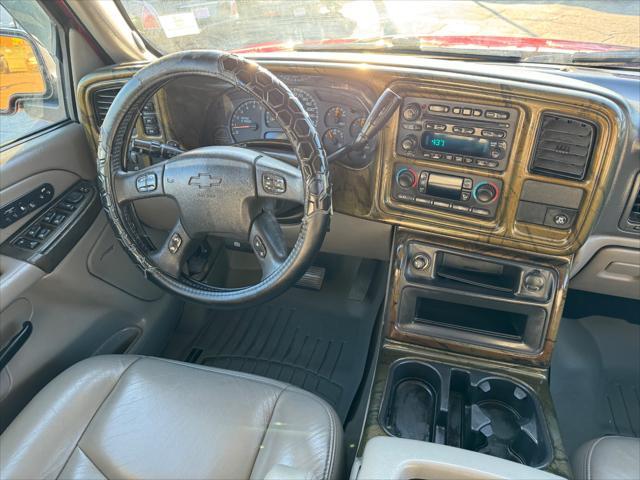 used 2006 Chevrolet Avalanche car, priced at $19,995