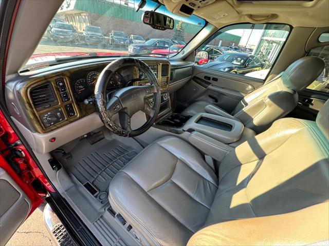 used 2006 Chevrolet Avalanche car, priced at $19,995