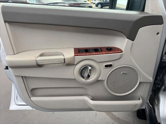 used 2010 Jeep Commander car, priced at $8,995