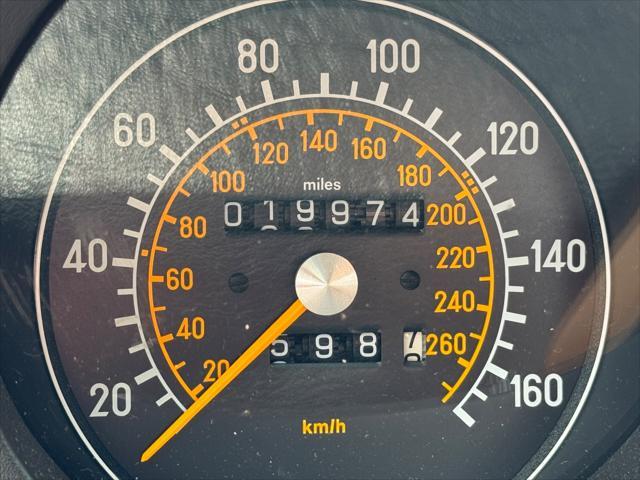 used 1988 Mercedes-Benz 560 car