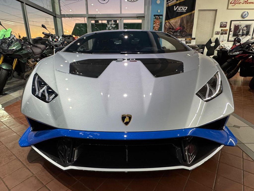 used 2023 Lamborghini Huracan STO car