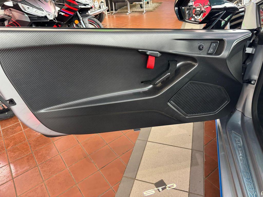 used 2023 Lamborghini Huracan STO car