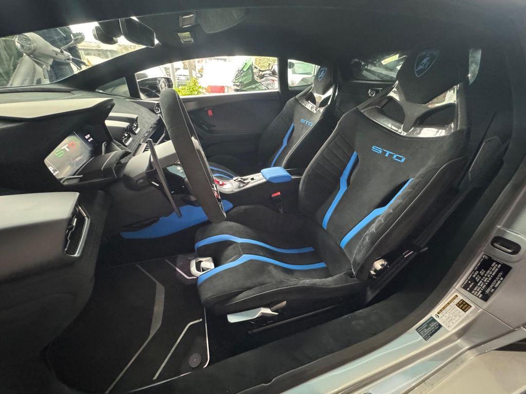 used 2023 Lamborghini Huracan STO car