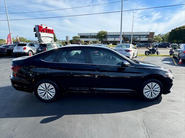 used 2019 Volkswagen Jetta car