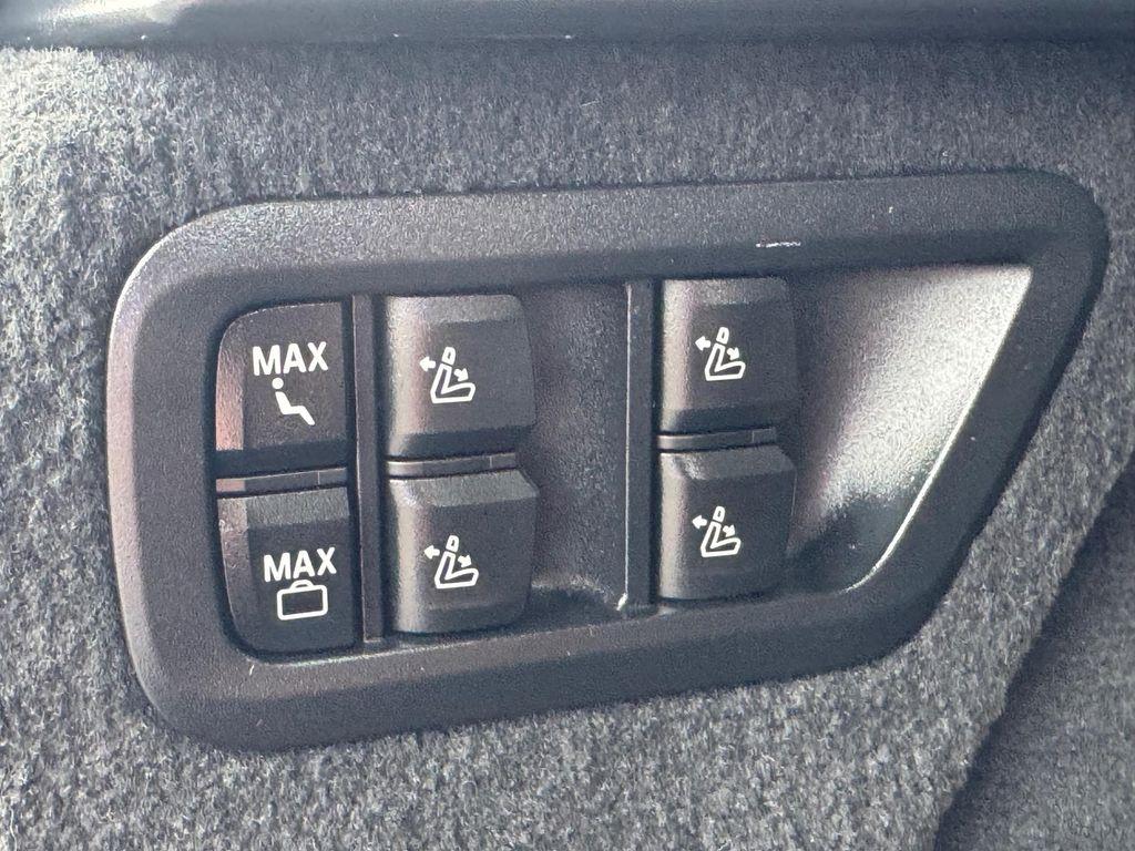used 2023 BMW X7 car