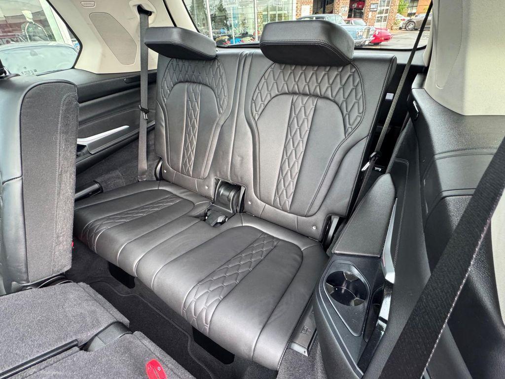 used 2023 BMW X7 car