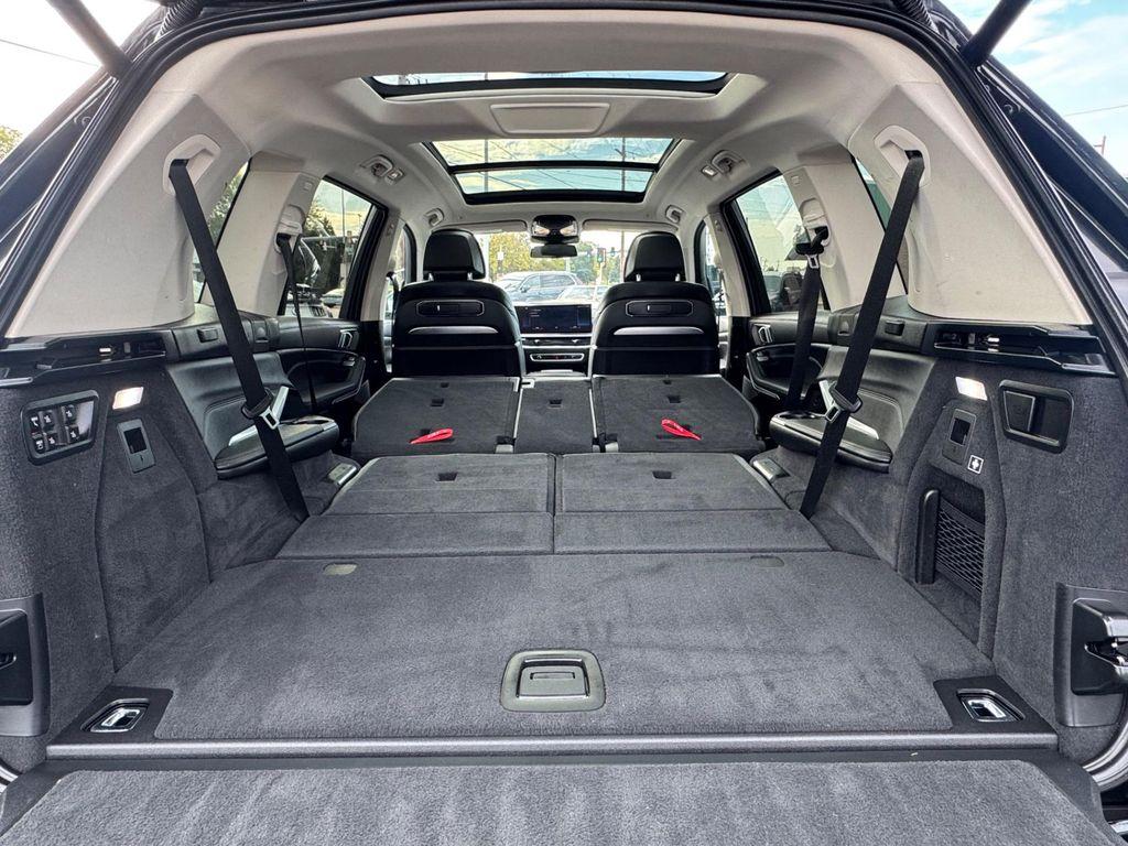 used 2023 BMW X7 car