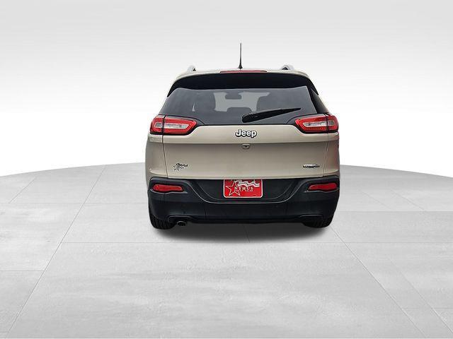 used 2015 Jeep Cherokee car, priced at $12,704