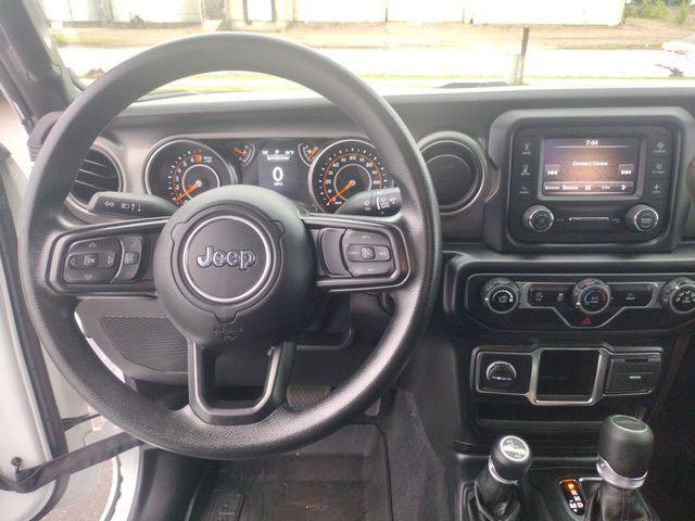 used 2021 Jeep Gladiator car, priced at $32,260