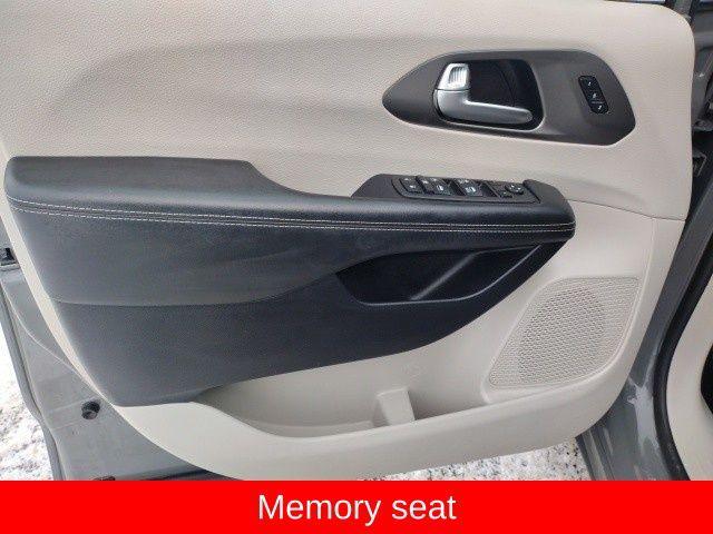 used 2022 Chrysler Pacifica car, priced at $24,291