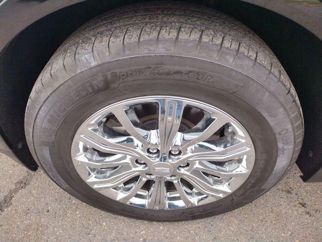 used 2019 Cadillac XT5 car, priced at $26,527