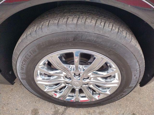 used 2019 Cadillac XT5 car, priced at $26,527